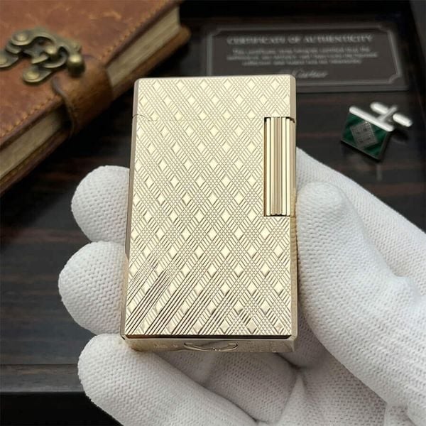 S.T. Dupont Ligne 1 (1 Lỗ) – Bọc Vàng 20 Microns – Họa Tiết Vân Kim Cương Diamond Head DPH123