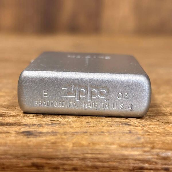 Zippo Để Bàn Kỷ Niệm 70 Năm (1932-2002) - Phiên Bản Giới Hạn Limited Edition - Tích Hợp Đồng Hồ Nhật Bản C77