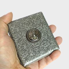 Hộp đựng thuốc lá Kuboy loại 20 điếu ốp vòng xoay KC18