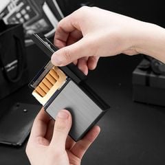 Hộp đựng thuốc  Focus 20 điếu 6.5mm kèm bật lửa JD YH035