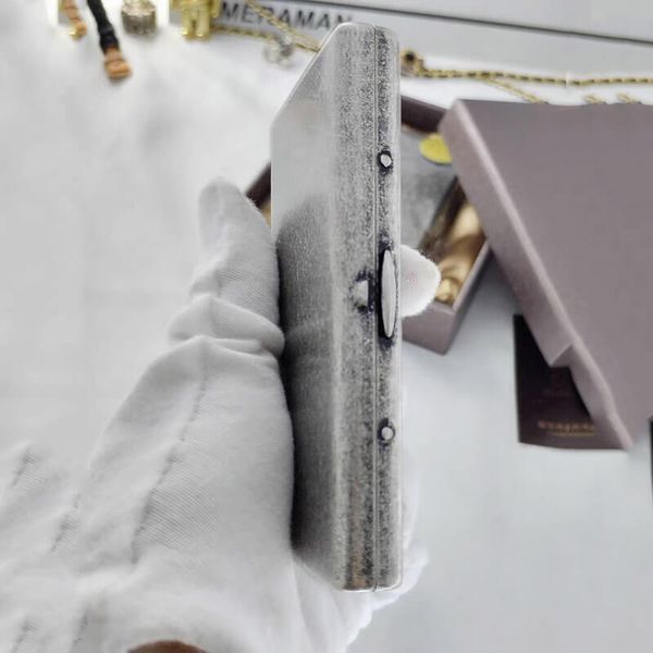 Hộp đựng thuốc lá Kuboy loại 20 điếu cỡ nhỏ 5.5mm các mẫu KC21