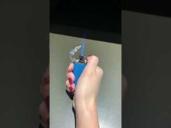 Bật lửa gas Boku 2 chế độ lửa hoa văn hổi hình con vật-video