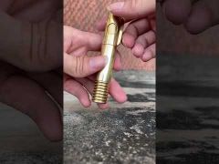 Bật lửa xăng đá kiểu dáng độc lạ TC04-video