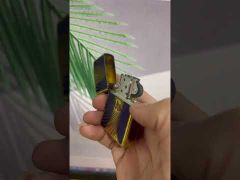 Zippo Đồng Cháy Khắc Nổi Vòng Xoáy Logo Zippo ZN305-video