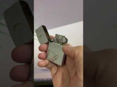 Zippo satin hình bọ cạp Z197-video