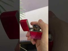 Zippo Sơn Mở Chuyển Màu Đỏ Pixels Ombre Design Z139-video