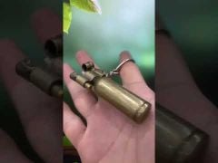 Bật lửa xăng đá chính hãng Dolphin móc khóa hình chai rượu HY-739-video