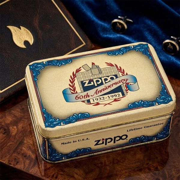 Zippo 1992 Kỷ Niệm 60 Năm (1932-1992) – Lớp Vỏ White Nickel Finish Sang Trọng – Đời VIII La Mã C95