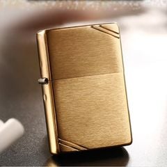 Bật lửa zippo mỹ chính hãng vintage vàng xước chặt góc Z60