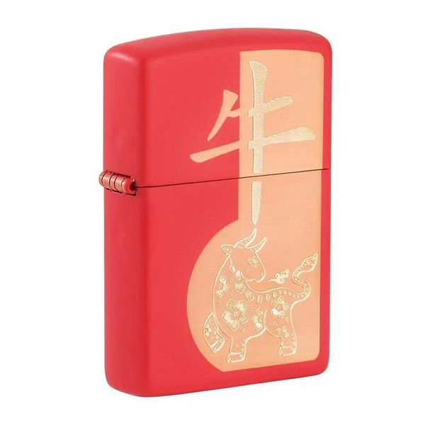 Zippo Mỹ chính hãng Sơn Đỏ Khắc Hình Chú Trâu 2021 Z392