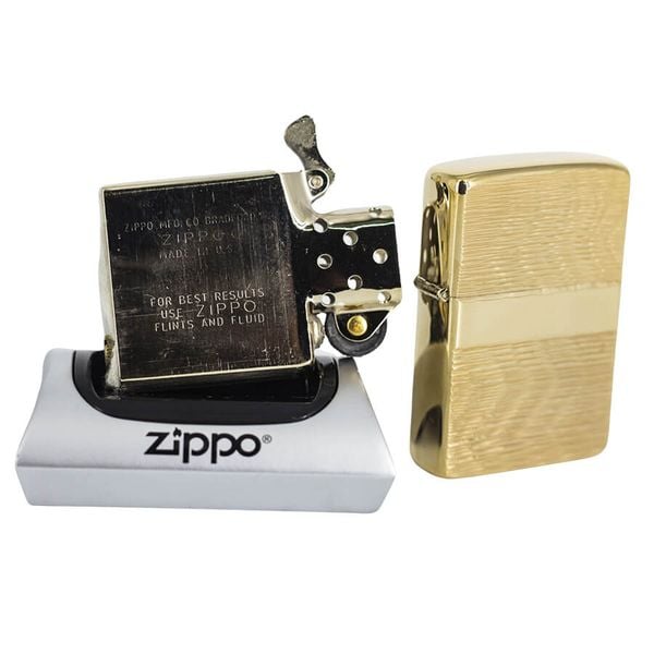 Zippo mạ vàng năm 1976 GOLD PLATE C446
