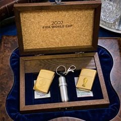 Set Zippo 2002 FIFA World Cup Korea Japan – Bản Giới Hạn Limited Edition – Kèm Bình Đựng Xăng Mini C120