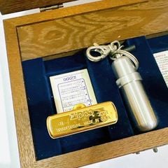 Set Zippo 2002 FIFA World Cup Korea Japan – Bản Giới Hạn Limited Edition – Kèm Bình Đựng Xăng Mini C120