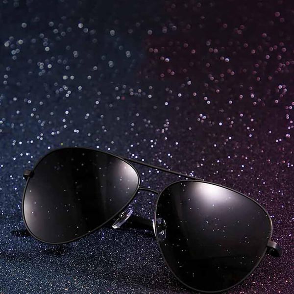 Set Bật Lửa Zippo Ốp Emblem Gấu Bạc Kèm Kính Mắt Cao Cấp ZN143