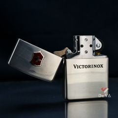 SET Zippo 1996 Victorinox kèm bộ dụng cụ đa năng C116