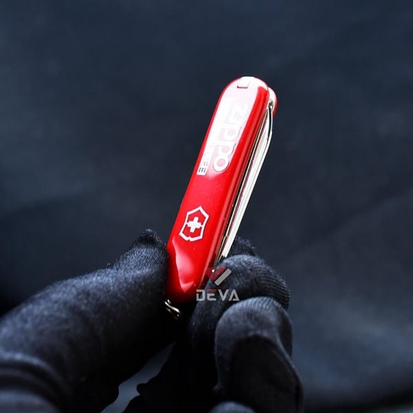 SET Zippo 1996 Victorinox kèm bộ dụng cụ đa năng C116