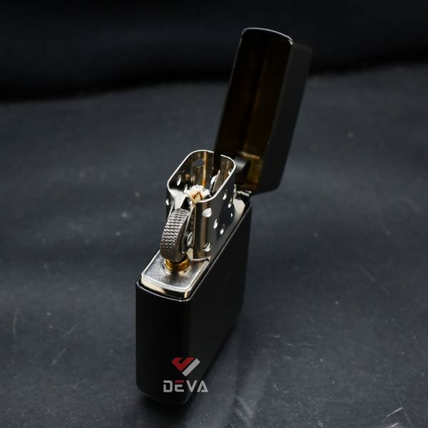 Zippo 1998 Harley Davidson Racing  VR 1000 C85