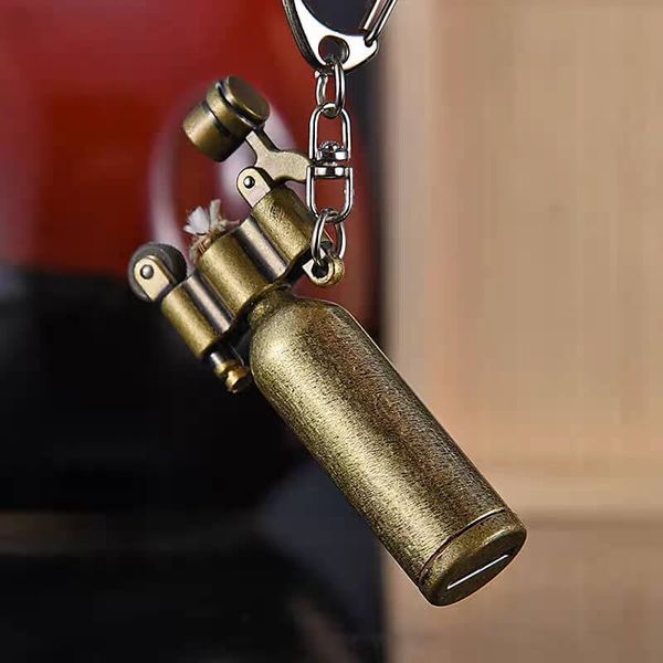 Bật lửa xăng đá chính hãng Dolphin móc khóa hình chai rượu HY-739