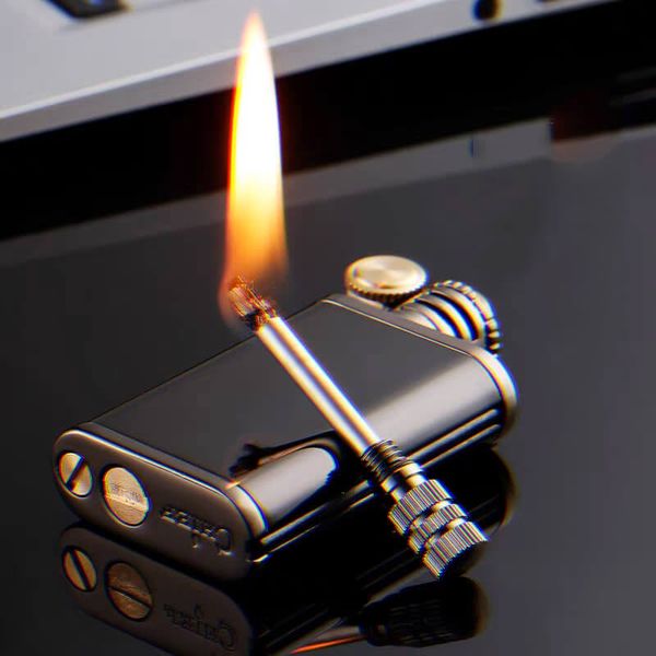 Mẫu bật lửa kèm diêm xăng Chief CF210