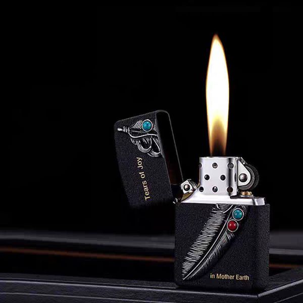 Zorro gắn emblem lông chim thổ dân ốp đá Z9667