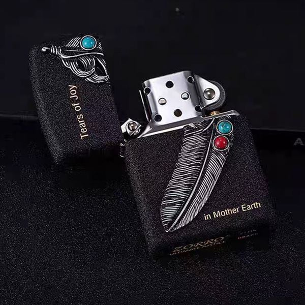 Zorro gắn emblem lông chim thổ dân ốp đá Z9667