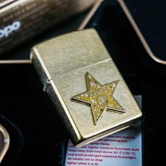 Bật Lửa Zippo COTY 2001 Hollywood’s Leading Light – Bản Giới Hạn Kỷ Niệm Điện Ảnh Hollywood