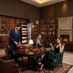 Tủ bảo quản cigar 600 - 700 điếu Lubinski RA 333