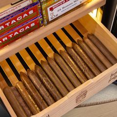 Tủ bảo quản cigar Lubinski  350 điếu RA 559