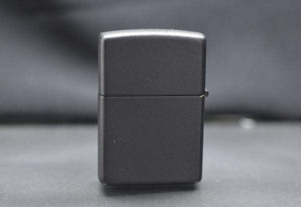 Zippo 1996 Emblem Vương Miện – Mạ Vàng Gold Plated Bản Hoàng Gia Sang Trọng C05