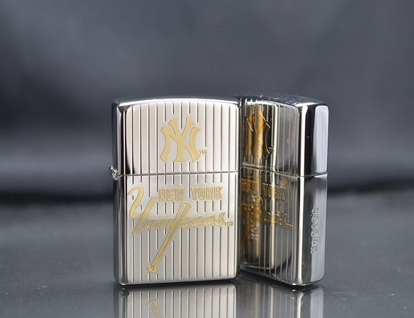 Bật Lửa Zippo 2002 New York Yankees – Bản Mạ Vàng Gold Plated Hiếm C25