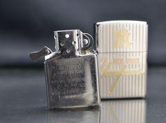 Bật Lửa Zippo 2002 New York Yankees – Bản Mạ Vàng Gold Plated Hiếm C25