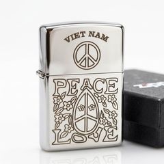 Zippo Tái Bản Mẫu Lính Mỹ Khắc Tay Love And Peace ZK57
