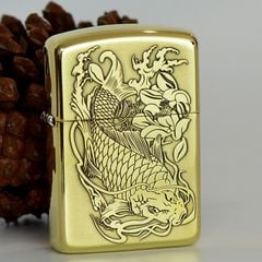 Zippo Cá Chép trong Đầm Sen ZN155