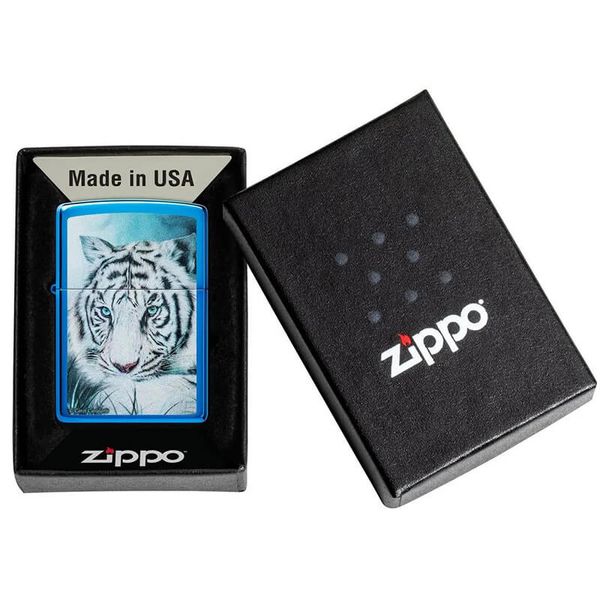 Zippo Tác Phẩm Bạch Hổ Của Carol Cavalaris Z107