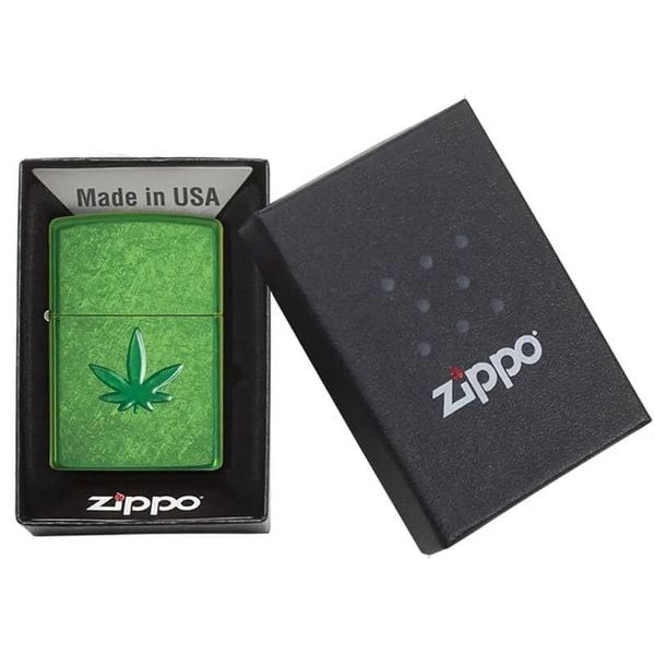 Zippo Stamped leaf Brass lá Phong nổi Z265