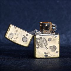 Zippo Amror Khắc Chủ Đề Chuột và Pho Mát Mouse And Cheese ZD75