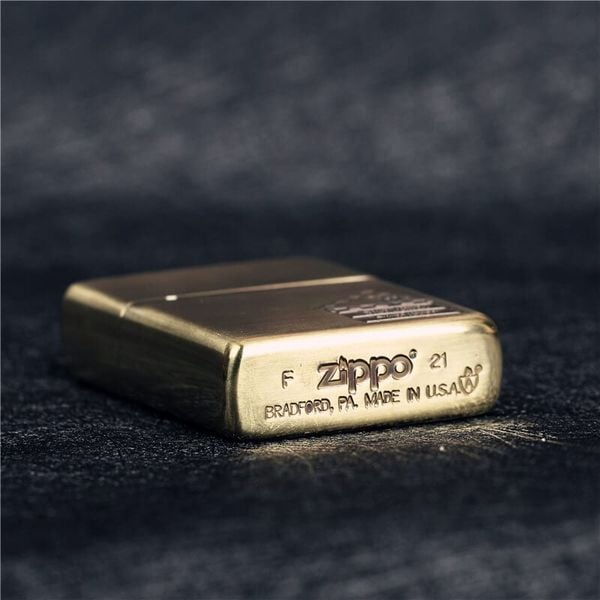 Zippo Amror Khắc Chủ Đề Chuột và Pho Mát Mouse And Cheese ZD75