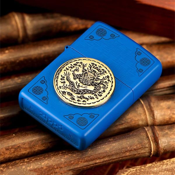Zippo Dán Emblem Mề Đay Khắc Hình Rồng ZN123