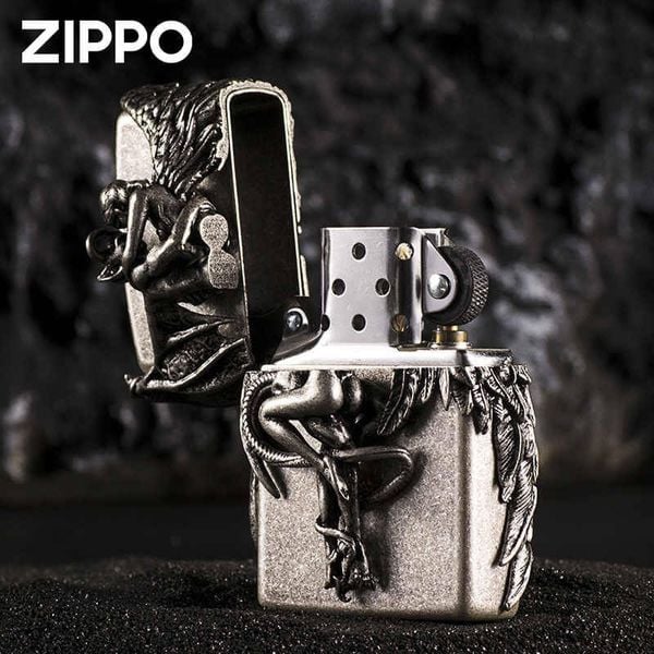 Zippo Ốp Thiên Thần và Ác Quỷ Angels and Demons ZN221
