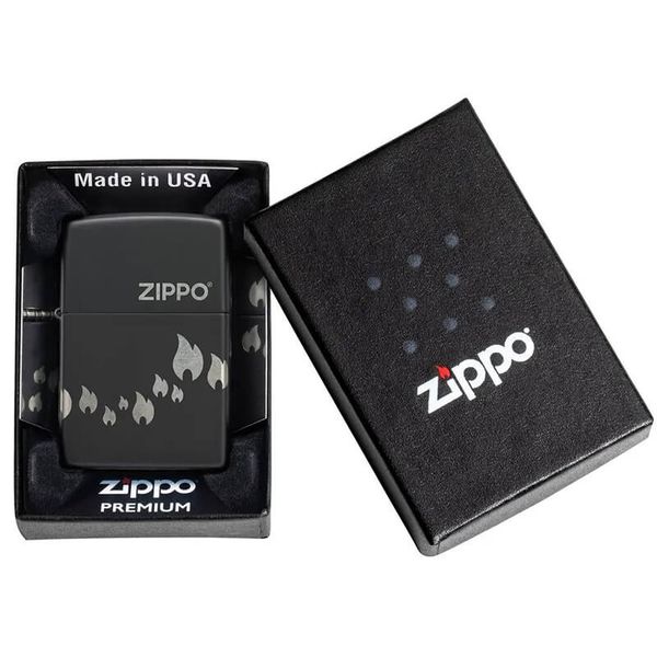 Zippo Premium Sơn Đen Khắc Chìm Ngọn Lửa Và Logo Zippo Z34
