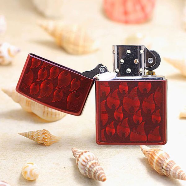 Zippo sơn đỏ in hình ngọn lửa chìm Z276