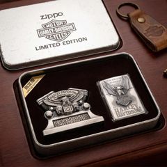 Set Zippo Harley-Davidson Limited Edition – Bản Giới Hạn Sưu Tầm – Thiết Kế Emblem Đúc Nổi Cao Cấp C83