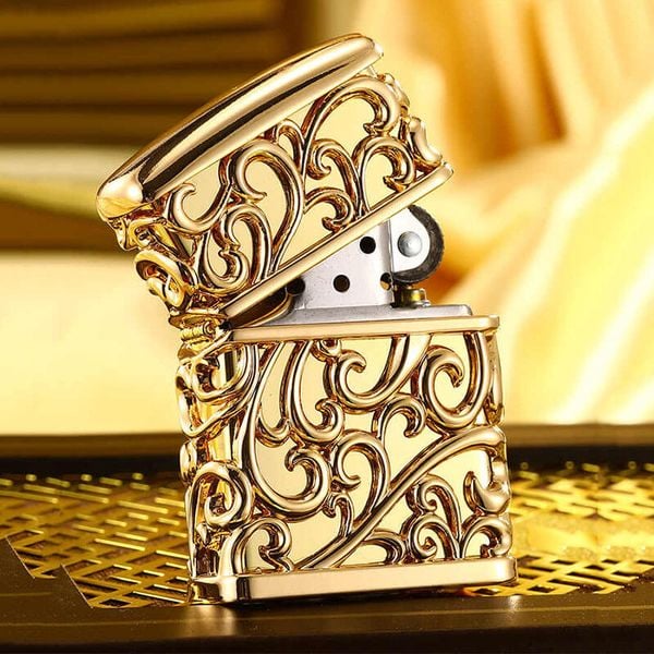 Zippo Ốp Nổi Phù Điêu Hoa Văn Cổ Điển ZN146