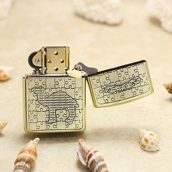 Zippo Armor Khắc Nổi 2 Mặt Chủ Đề Camel ZN260