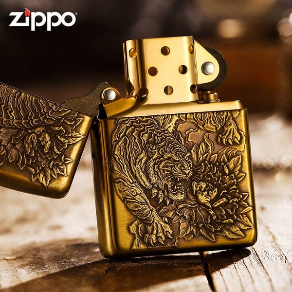Zippo Armor Khắc Chủ Đề Hổ Và Hoa Mẫu Đơn Tiger Peony ZD76