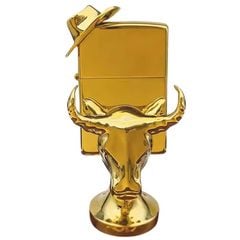 Zippo Để Bàn Mạ Vàng 24K Chủ Đề Cao Bồi Chăn Bò Texas ZN358