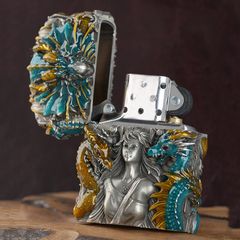 Zippo Vỏ Dày Ốp Tượng Mẹ Rồng Daenerys Targaryen ZN228
