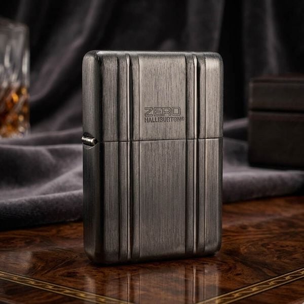 Zippo Ốp Emblem Zero - Thiết Kế Tối Giản Sang Trọng - Đời Năm 2002 C684