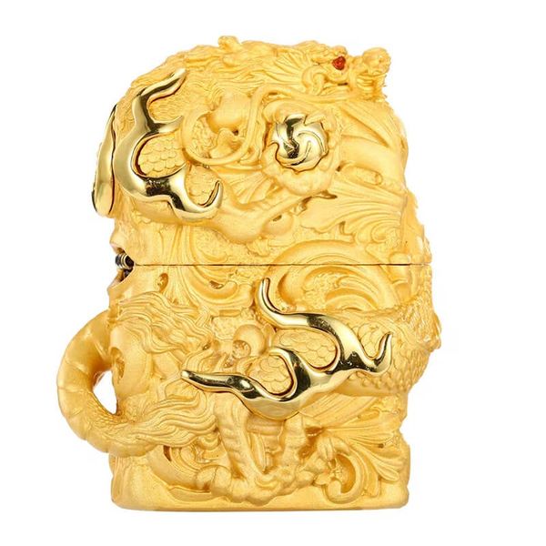 Zippo Bọc Phù Điêu Tượng Rồng Cầm Châu Mạ Vàng ZN180