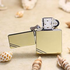 Zippo tái bản 1935 chặt góc cạnh hoa văn gõ búa ZN309
